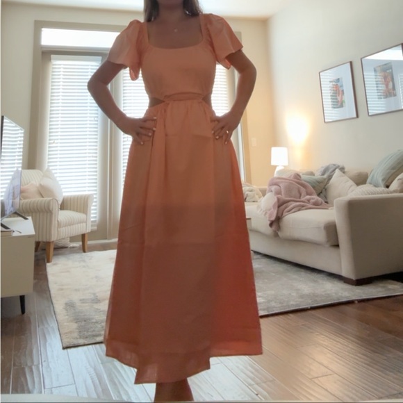 Sabo Dress - Picture 2 of 2